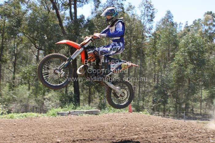 678x444 pixels (90K)